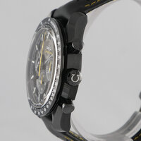 Omega · Speedmaster Apollo 8 Keramik DARK SIDE OF THE MOON — 4 / 8 Omega · Speedmaster Apollo 8 Keramik DARK SIDE OF THE MOON — 4 / 8