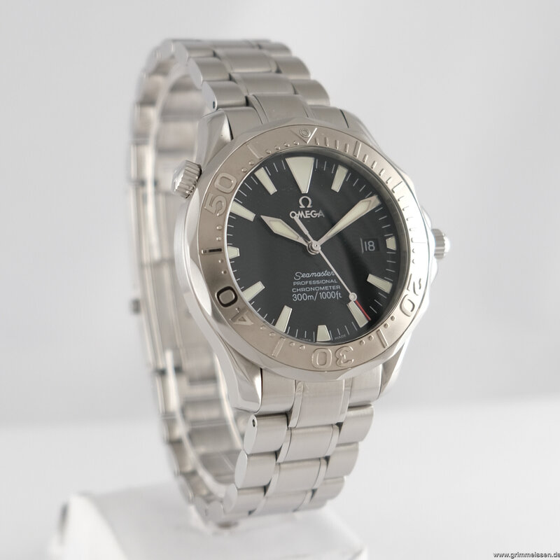 Omega · Seamaster Professional Diver — 1 / 8 Omega · Seamaster Professional Diver — 1 / 8