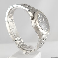 Omega · Seamaster Professional Diver — 5 / 8 Omega · Seamaster Professional Diver — 5 / 8