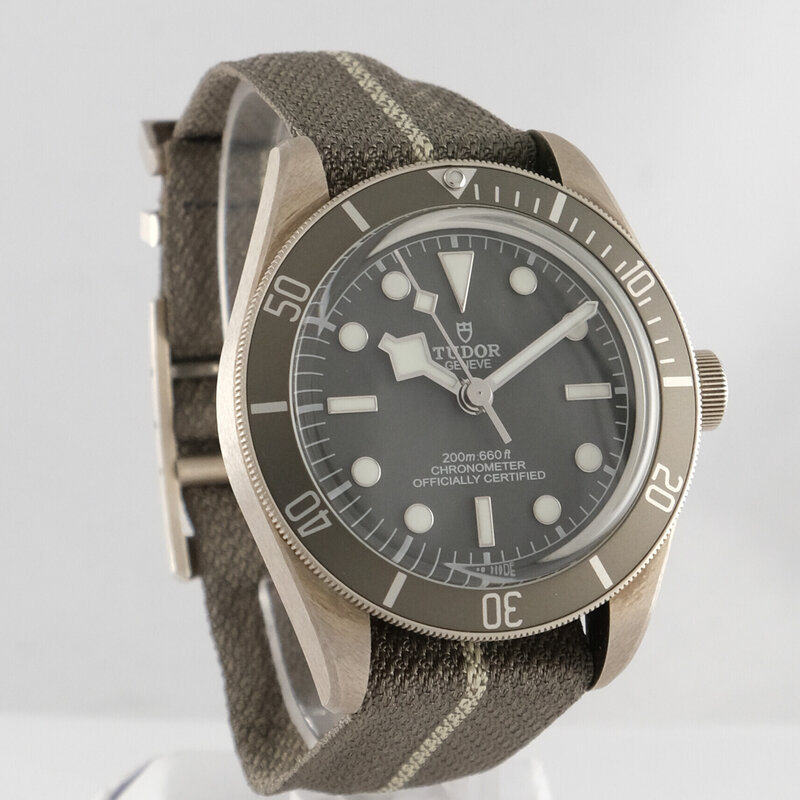 Tudor · Black Bay 58 — 1 / 9 Tudor · Black Bay 58 — 1 / 9