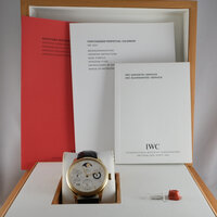IWC · Portugieser Ewiger Kalender — 3 / 8 IWC · Portugieser Ewiger Kalender — 3 / 8