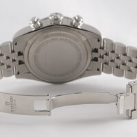 Tudor · Black Bay Chrono Automatic — 4 / 9