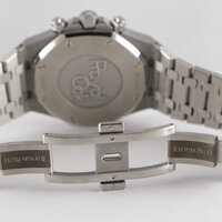 Audemars Piguet · Royal Oak Chrono — 4 / 9
