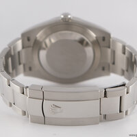 Rolex · Datejust 41 — 7 / 8 Rolex · Datejust 41 — 7 / 8