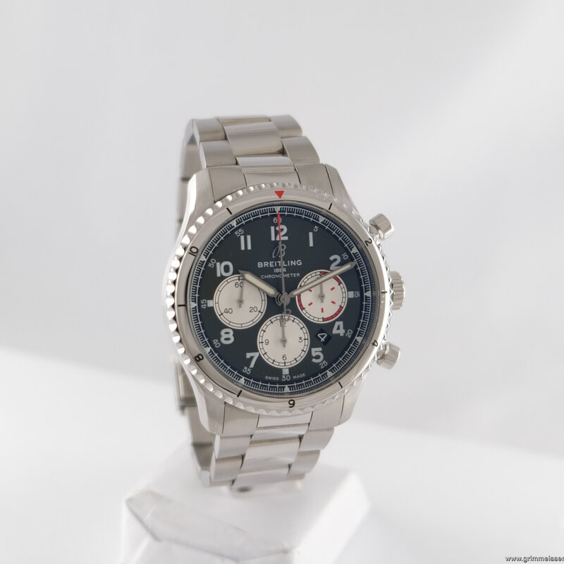 Breitling · Aviator 8 B 01 Chronograph — 1 / 9