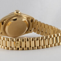 Rolex · Damenuhr Oyster Datejust — 6 / 8 Rolex · Damenuhr Oyster Datejust — 6 / 8