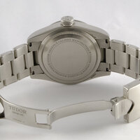 Tudor · GMT — 8 / 9 Tudor · GMT — 8 / 9