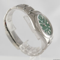 Rolex · Oyster Perpetual 41 — 4 / 8