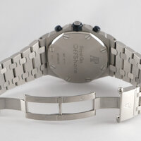 Audemars Piguet · Off Shore Chrono — 4 / 8