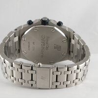 Audemars Piguet · Off Shore Chrono — 5 / 8