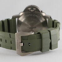 Panerai · Submersible 1950 3 Days Automatic — 7 / 8