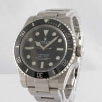 Rolex · Submariner — 2 / 9 Rolex · Submariner — 2 / 9